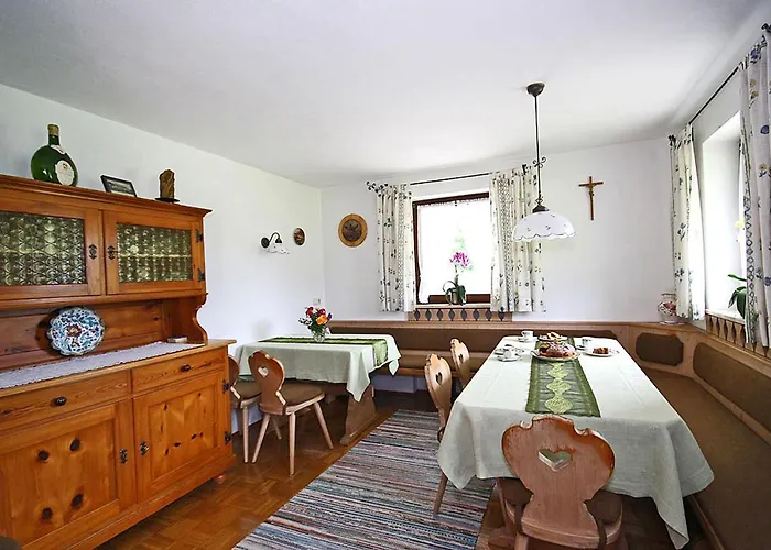 Bauernhof Ertlhof Фермерский дом Захранг